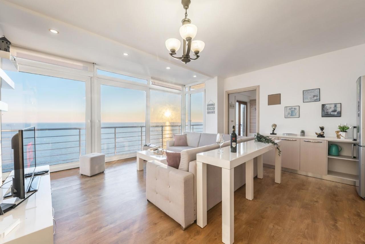 Apartment Blue Heaven -full Sea View Brand New *
