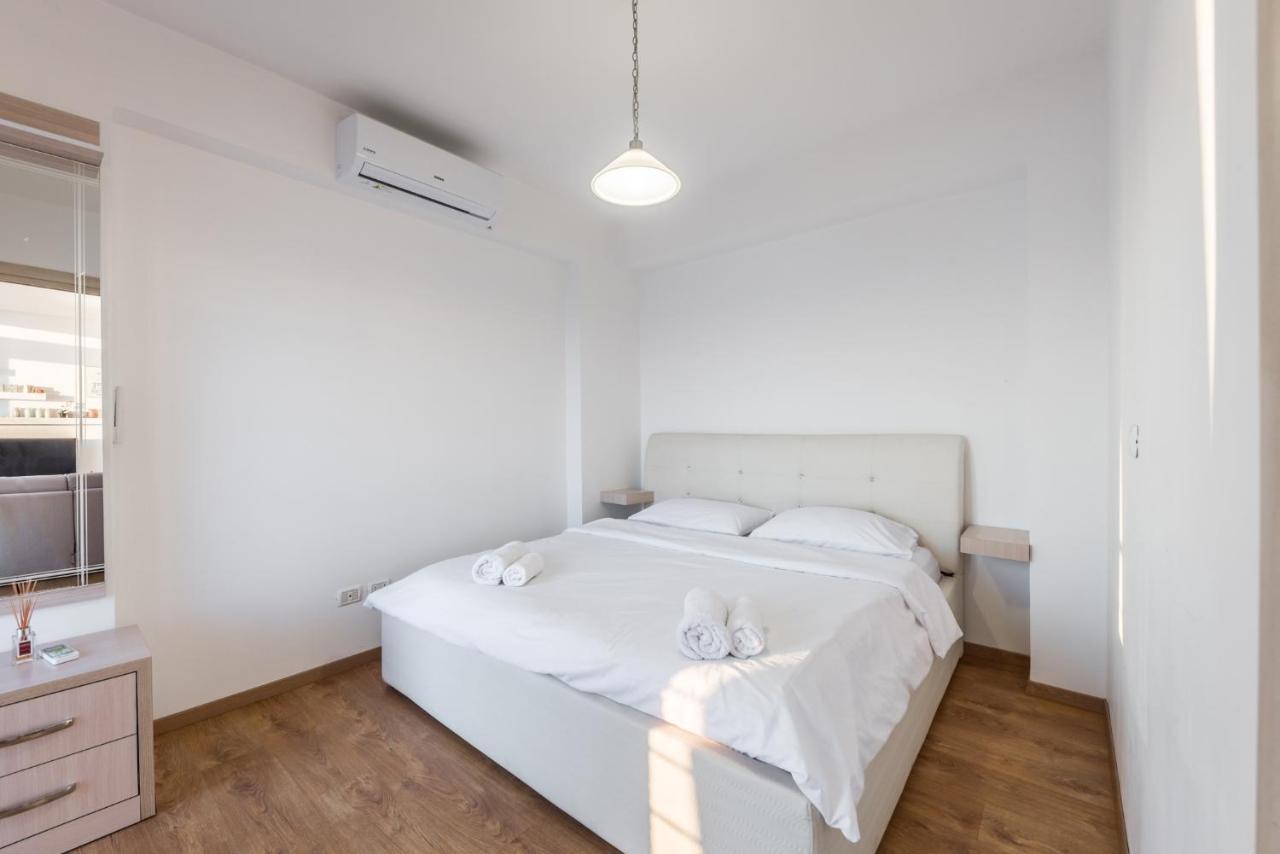 Blue Heaven -full Sea View Brand New Apartament *