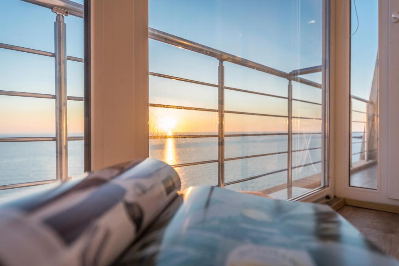 Apartment Blue Heaven -full Sea View Brand New