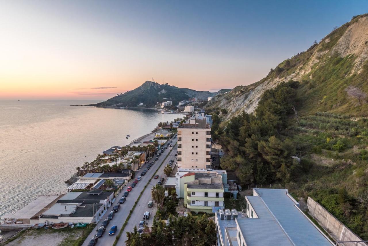 Blue Heaven -full Sea View Brand New Apartament *