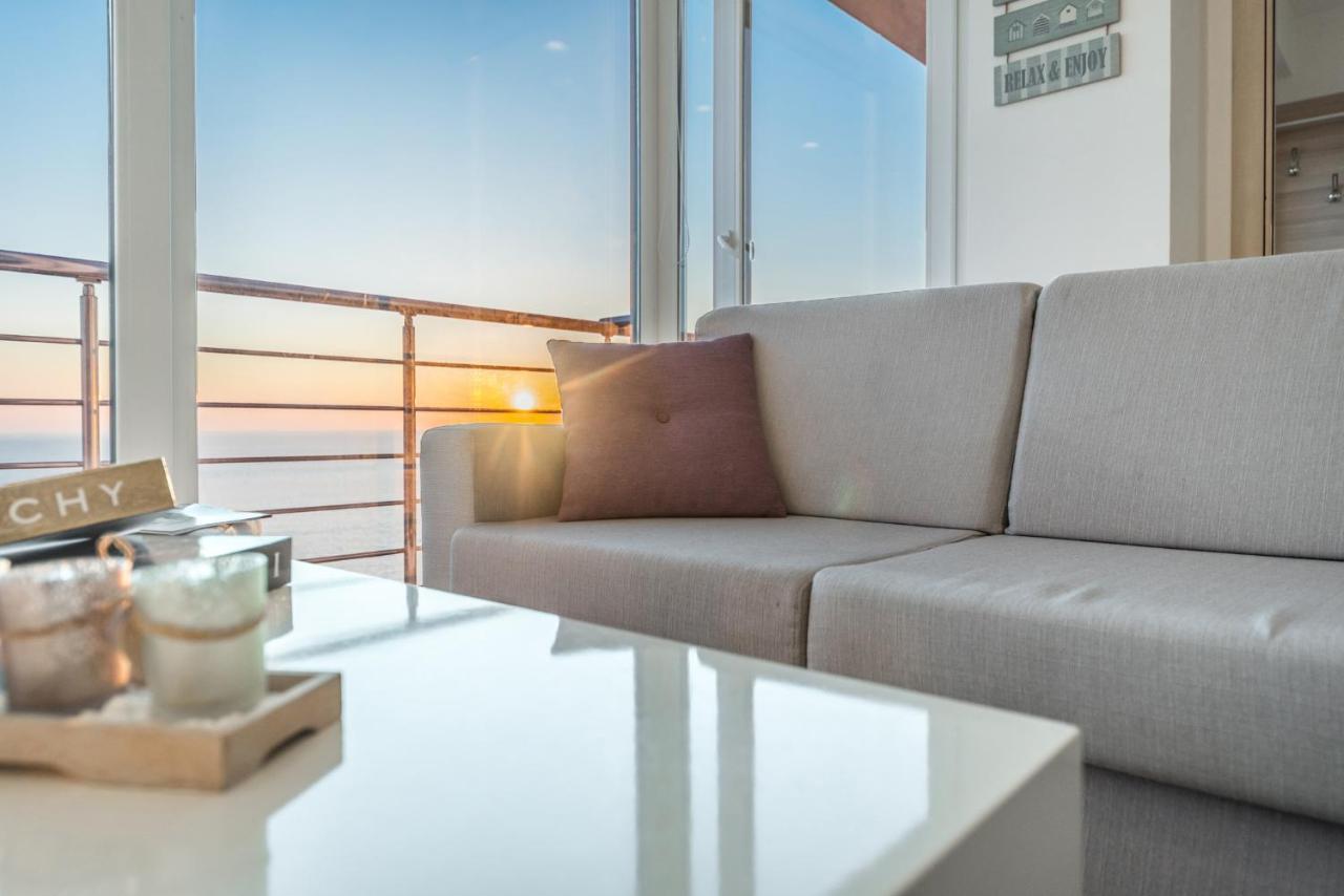 Blue Heaven -full Sea View Brand New *